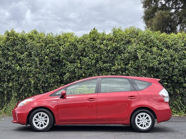 2013 Toyota Prius v Two