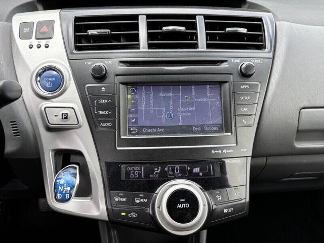 2013 Toyota Prius v Two