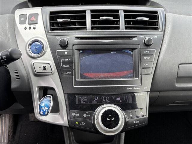 2013 Toyota Prius v Two