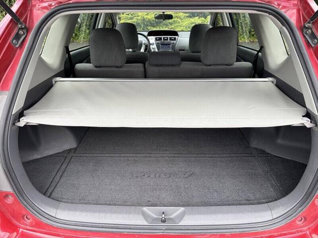 2013 Toyota Prius v Two