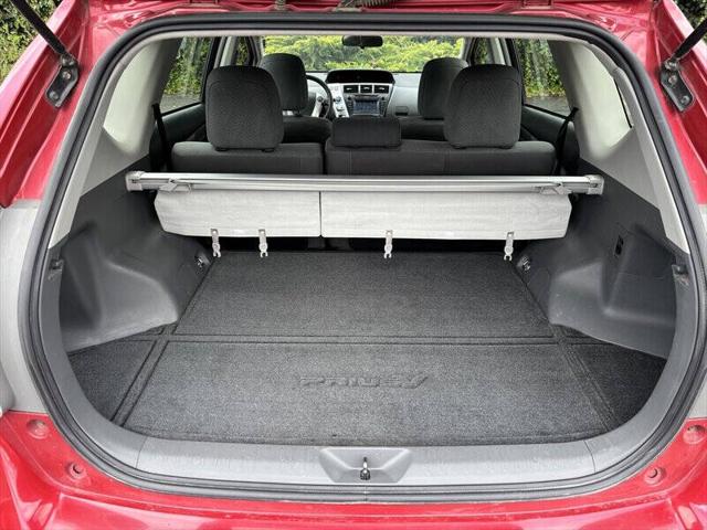 2013 Toyota Prius v Two