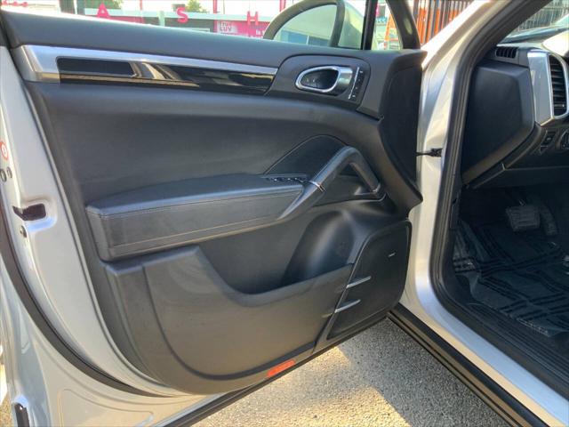 2012 Porsche Cayenne Tiptronic AWD 4dr SUV
