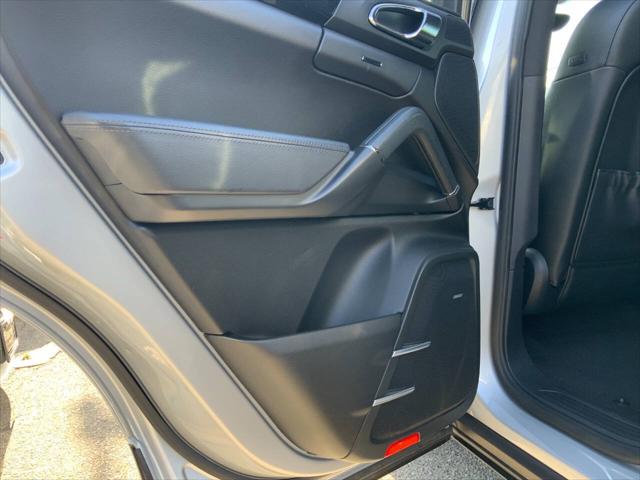 2012 Porsche Cayenne Tiptronic AWD 4dr SUV