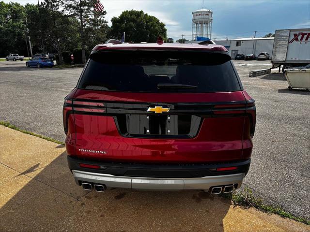 2026 Chevrolet Traverse FWD LT