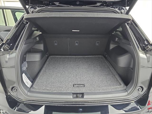 2026 Volkswagen Tiguan SEL R-Line Turbo
