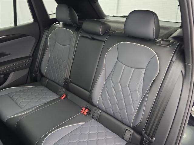 2026 Volkswagen Tiguan SEL R-Line Turbo