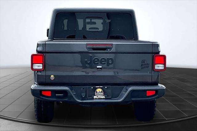 2022 Jeep Gladiator Sport