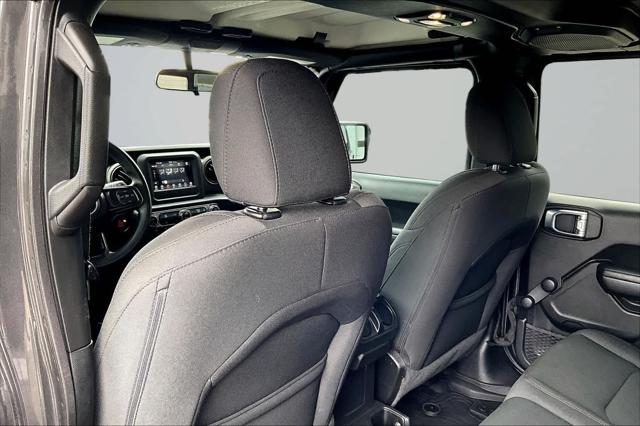 2022 Jeep Gladiator Sport