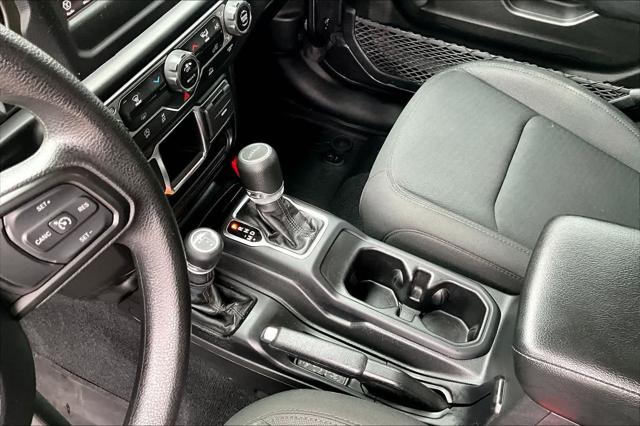 2022 Jeep Gladiator Sport