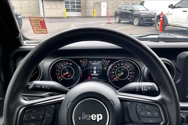 2022 Jeep Gladiator Sport