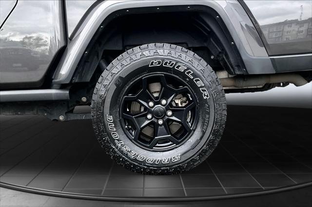 2022 Jeep Gladiator Sport