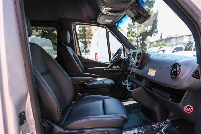2024 Mercedes-Benz Sprinter 2500 Standard Roof 4-Cyl Diesel