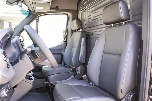 2026 Mercedes-Benz Sprinter 3500XD High Roof 4-Cyl Diesel HO