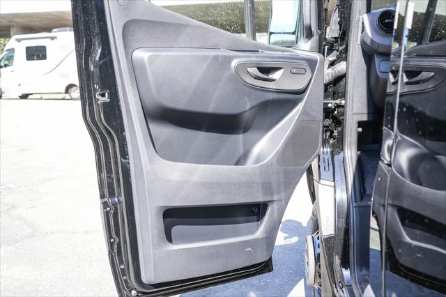 2026 Mercedes-Benz Sprinter 3500XD High Roof 4-Cyl Diesel HO