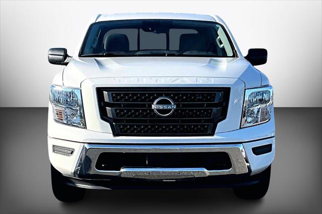2024 Nissan Titan Crew Cab SV 4x4