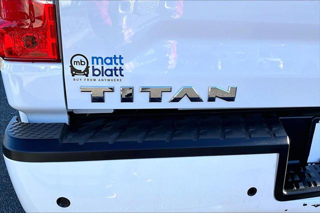 2024 Nissan Titan Crew Cab SV 4x4