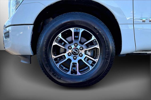 2024 Nissan Titan Crew Cab SV 4x4