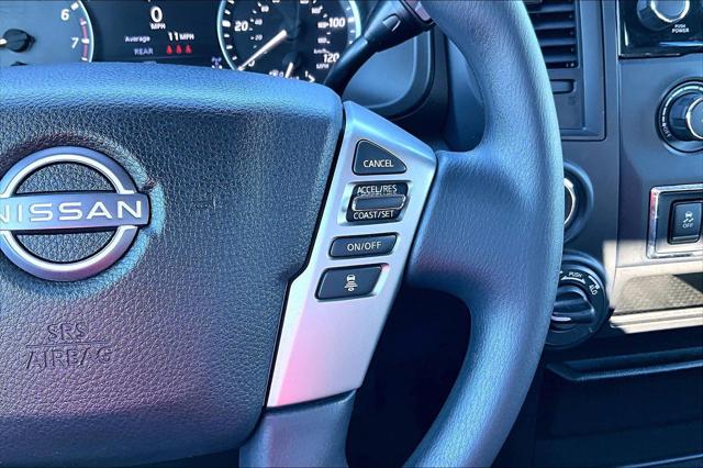 2024 Nissan Titan Crew Cab SV 4x4