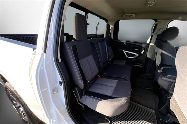 2024 Nissan Titan Crew Cab SV 4x4