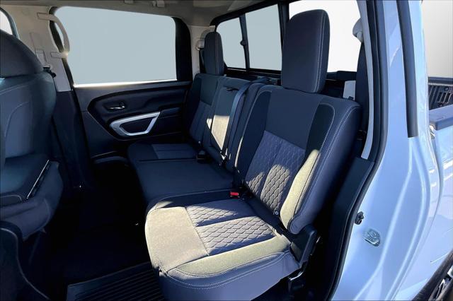 2024 Nissan Titan Crew Cab SV 4x4