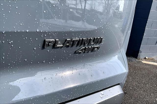 2025 Nissan Pathfinder Platinum 4WD