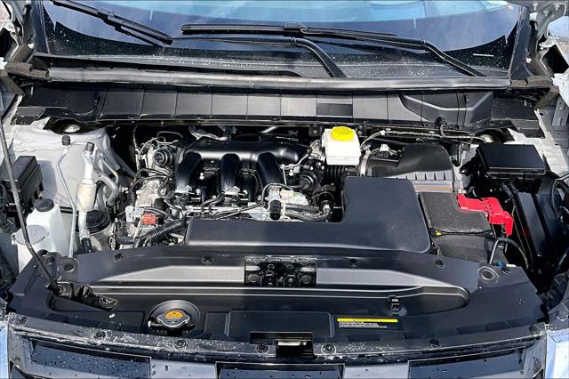2025 Nissan Pathfinder Platinum 4WD