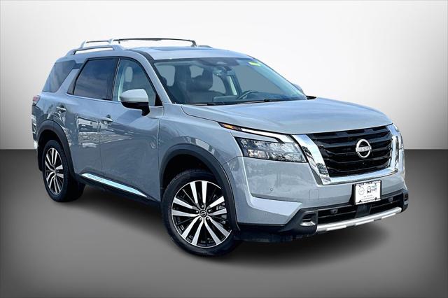 2025 Nissan Pathfinder Platinum 4WD