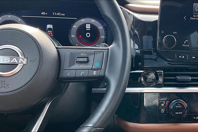 2025 Nissan Pathfinder Platinum 4WD