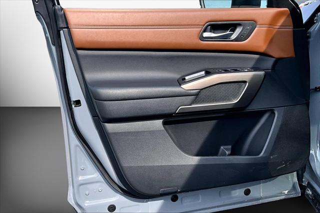 2025 Nissan Pathfinder Platinum 4WD