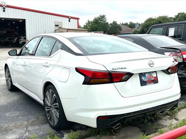 2025 Nissan Altima SR FWD