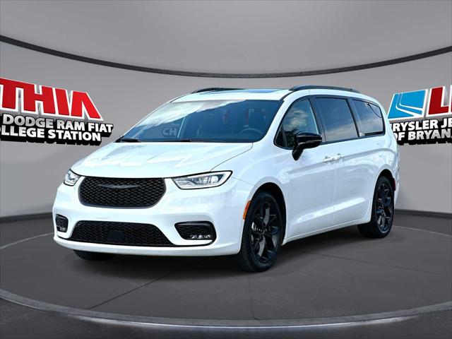 2025 Chrysler Pacifica Limited for sale in Bryan, TX