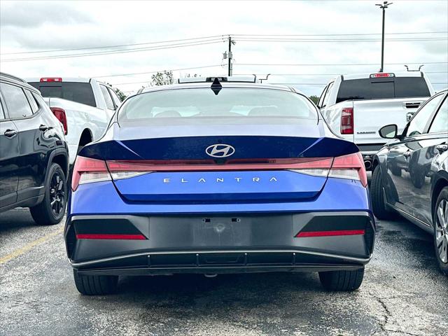 2025 Hyundai Elantra SEL Convenience