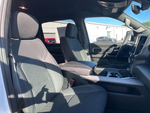 2025 Ram 1500 Big Horn Crew Cab 4x4 5'7" Box