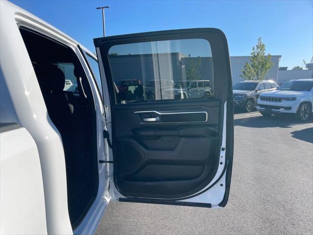 2025 Ram 1500 Big Horn Crew Cab 4x4 5'7" Box