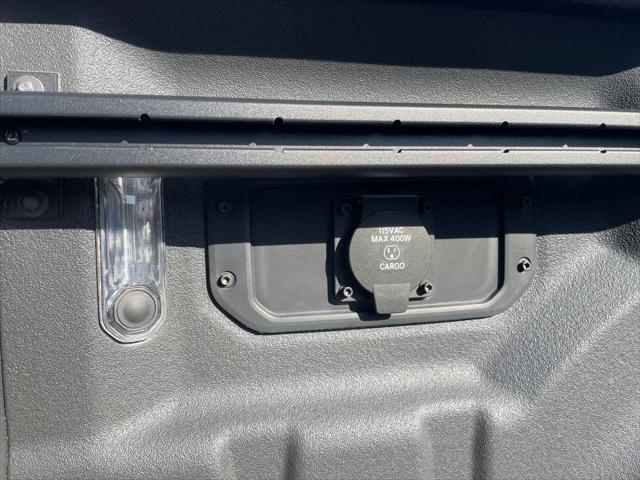 2025 Ram 1500 Big Horn Crew Cab 4x4 5'7" Box