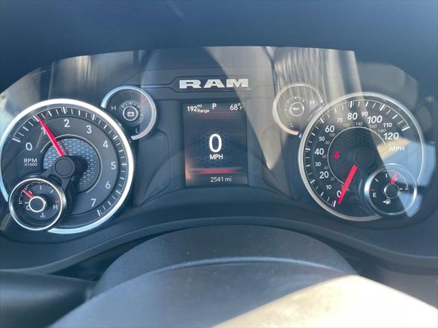 2025 Ram 1500 Big Horn Crew Cab 4x4 5'7" Box