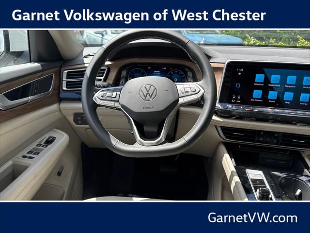 2026 Volkswagen Atlas SE with Technology