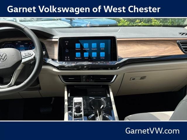 2026 Volkswagen Atlas SE with Technology