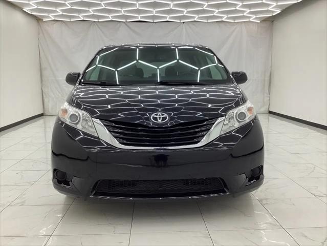 2015 Toyota Sienna LE 7 Passenger