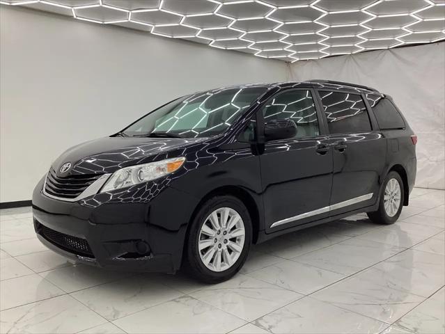 2015 Toyota Sienna LE 7 Passenger