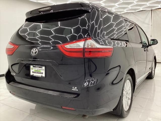 2015 Toyota Sienna LE 7 Passenger