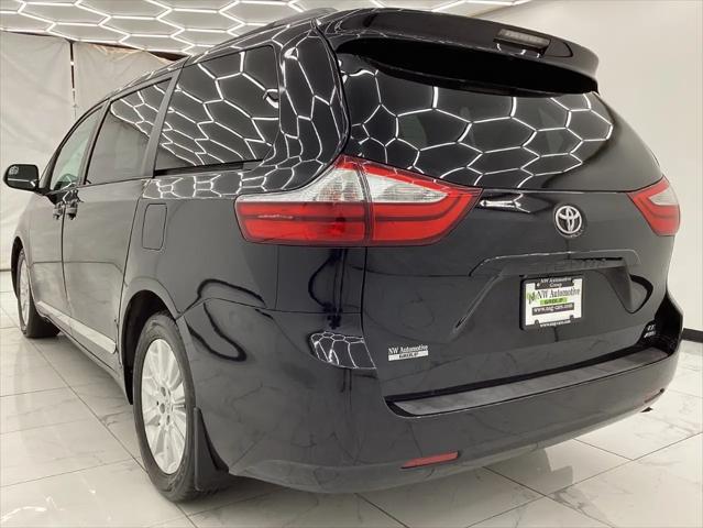 2015 Toyota Sienna LE 7 Passenger