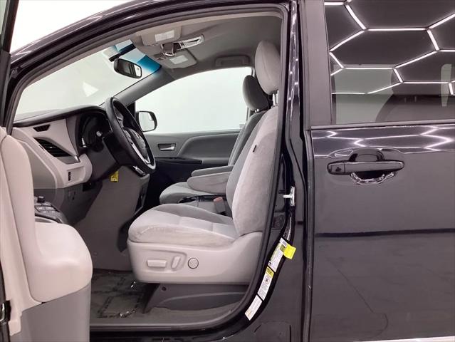 2015 Toyota Sienna LE 7 Passenger