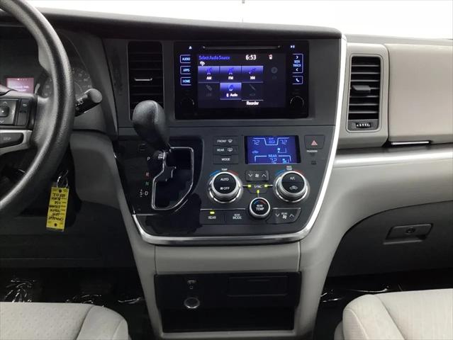 2015 Toyota Sienna LE 7 Passenger