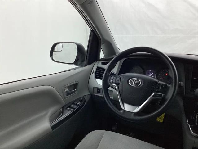 2015 Toyota Sienna LE 7 Passenger