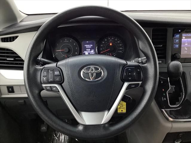 2015 Toyota Sienna LE 7 Passenger