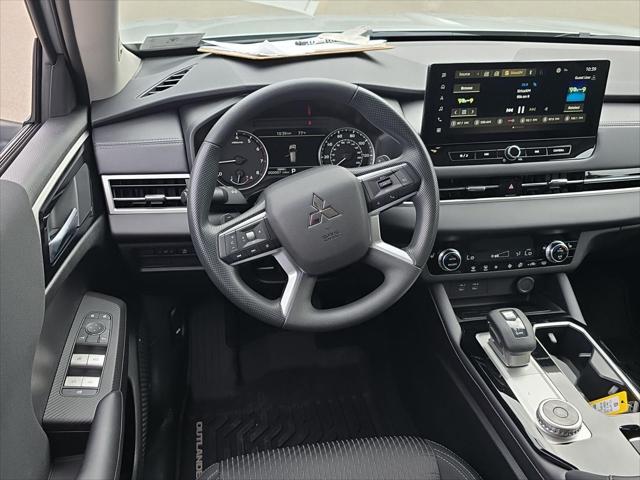 2026 Mitsubishi Outlander ES 1.5T S-AWC