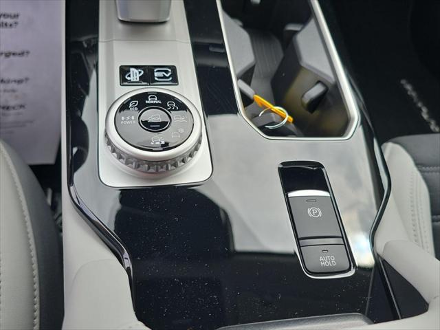 2026 Mitsubishi Outlander PHEV SE S-AWC