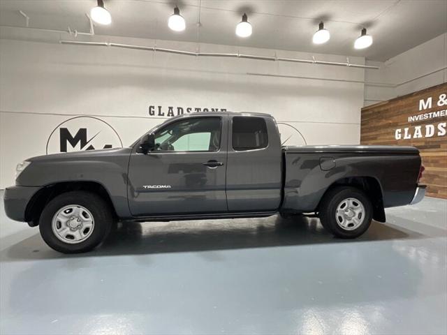 2010 Toyota Tacoma SR5 5-SPEED MANUAL / 4Cyl / 1-Owner /52K MILES