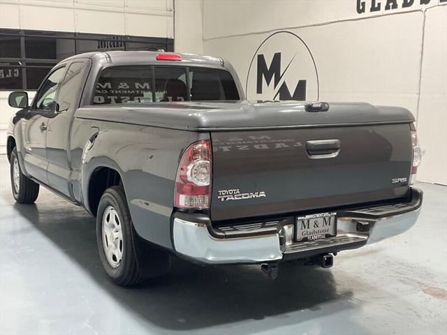 2010 Toyota Tacoma SR5 5-SPEED MANUAL / 4Cyl / 1-Owner /52K MILES